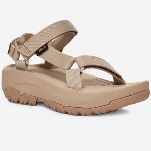 Teva Women’s Hurricane XLT2 Ampsole Sandals in Sesame
